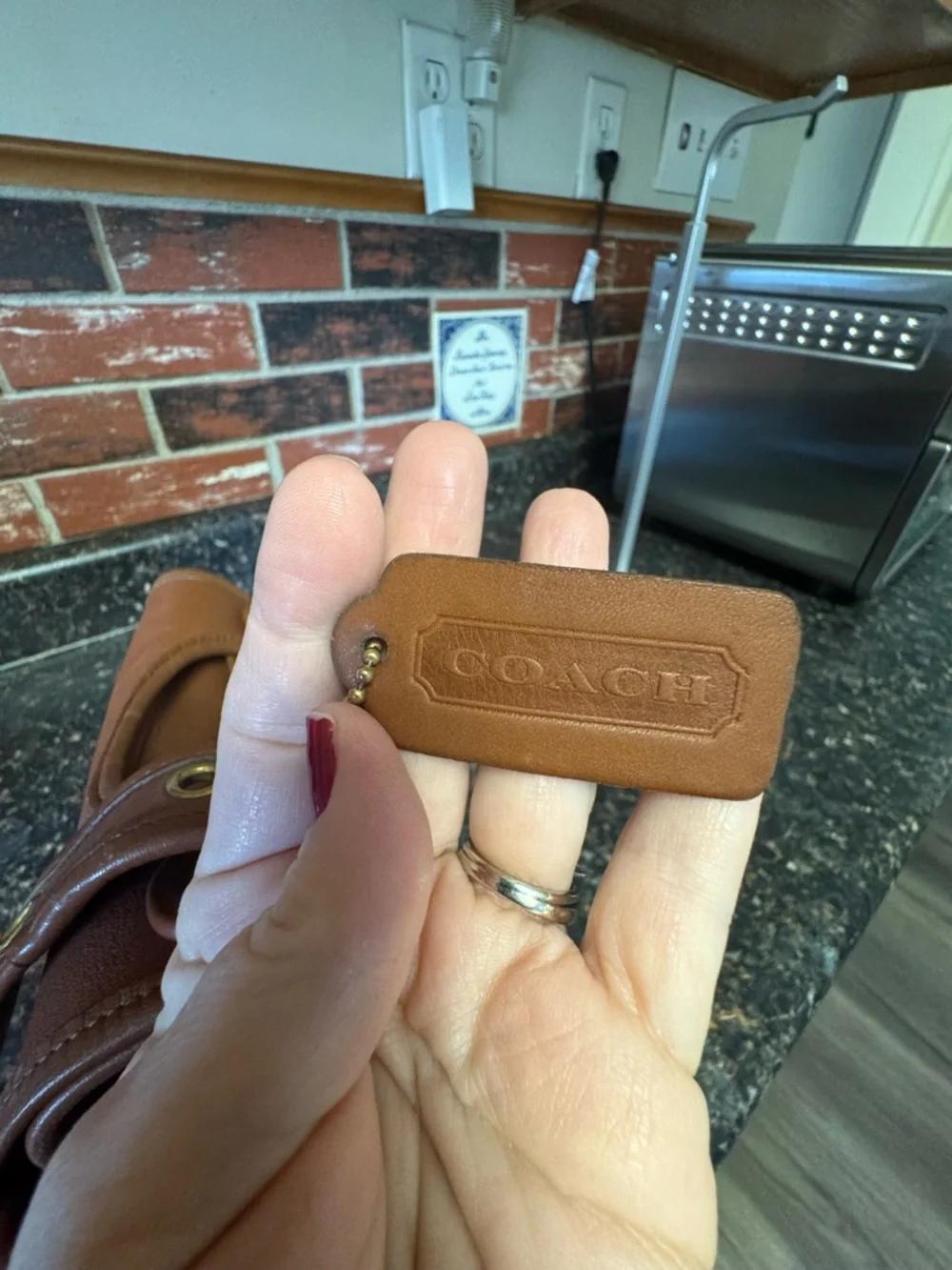 Vintage Coach Crescent Bag 9988 British Tan Leather Shoulder Bag USA - Picture 12 of 16